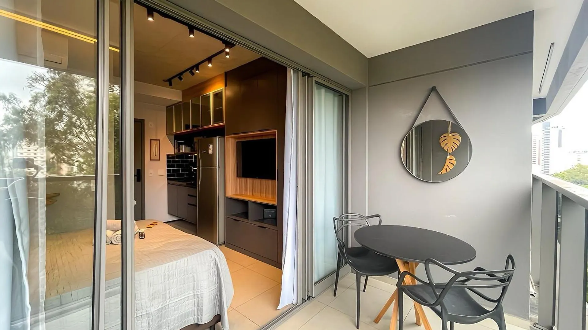Villa Luxo No Coracao De Sao Paulo, Estacionamento Pago